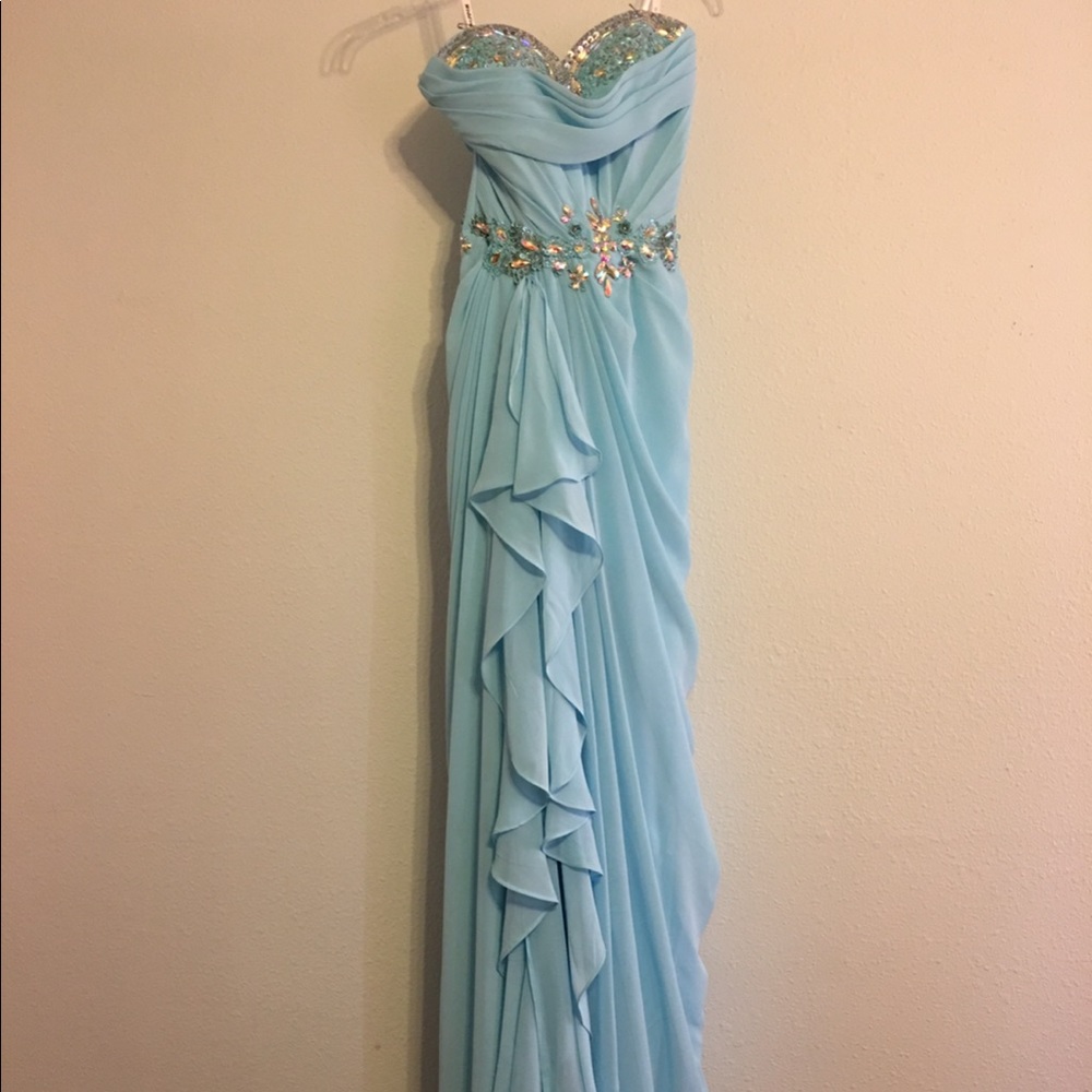 Prom/Formal Dress - Picture 3 of 5
